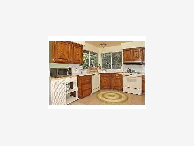 915 Smith Road Watsonville, CA 95076 - Photo 6 of 9