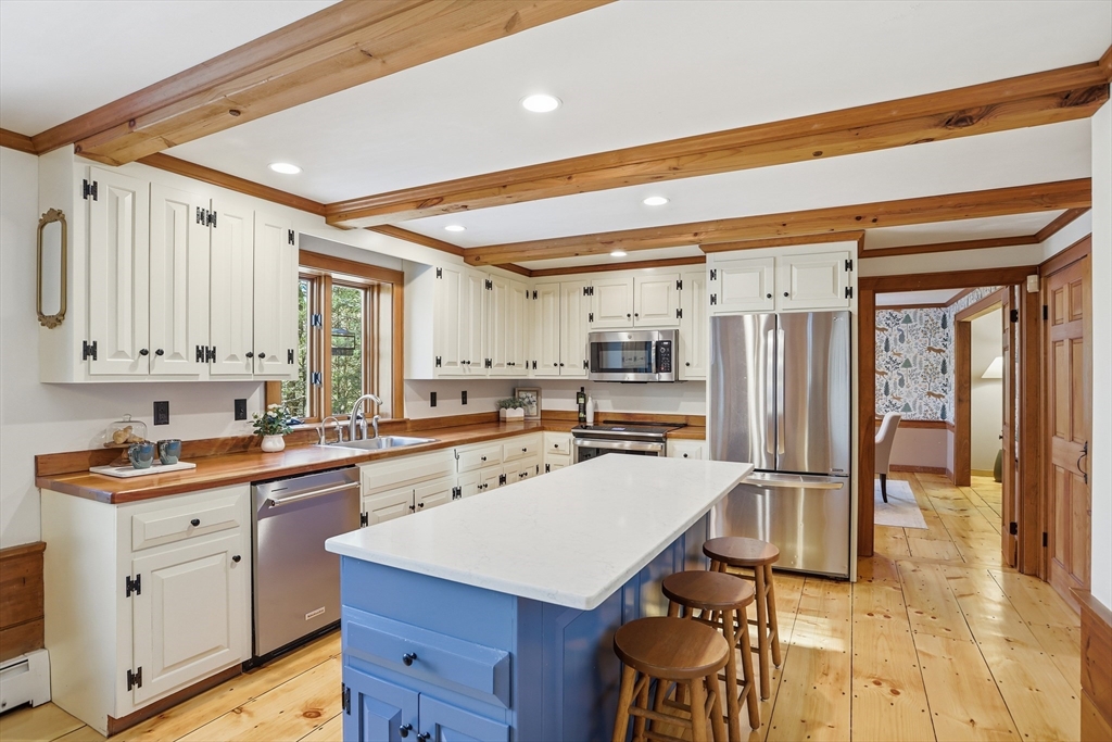 159 Wilder Road Bolton, MA 01740 - Photo 12 of 42