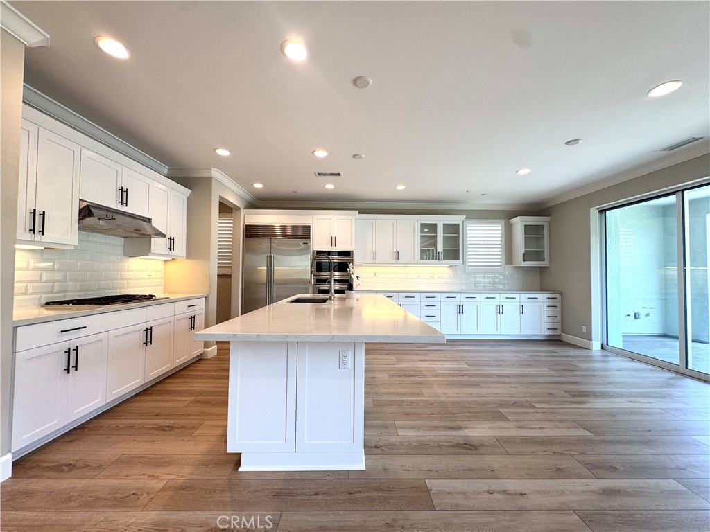 291 Barnes Road Tustin, CA 92782 - Photo 5 of 28