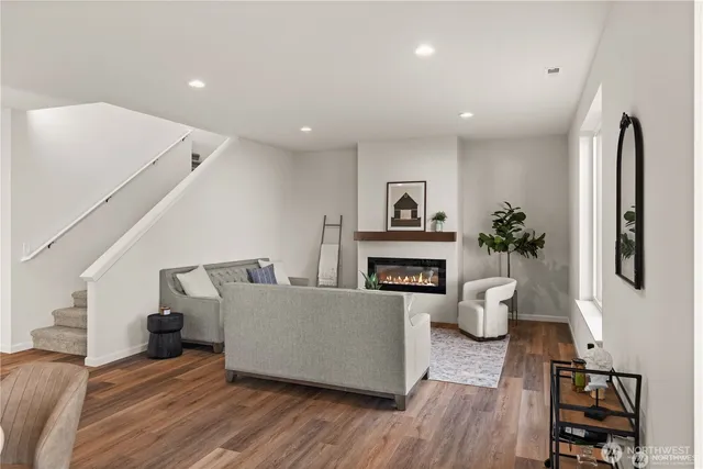 $779,950 | 1418 60th Avenue Northeast, Tacoma, WA 98422