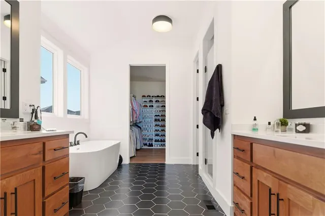 $849,950 | 15232 West 171st Terrace, Olathe, KS 66062