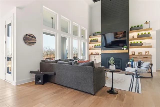 $849,950 | 15232 West 171st Terrace, Olathe, KS 66062