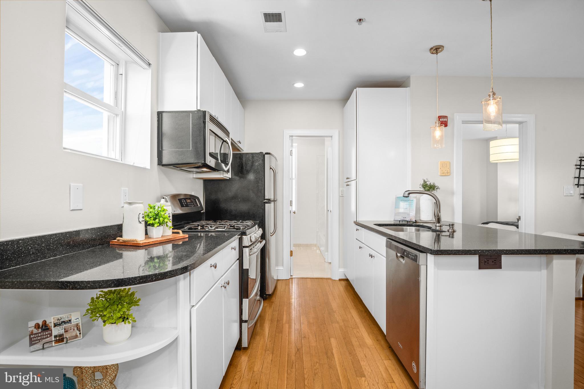 304 Q Street Northwest, Unit 4 Washington, DC 20001 - Photo 10 of 19