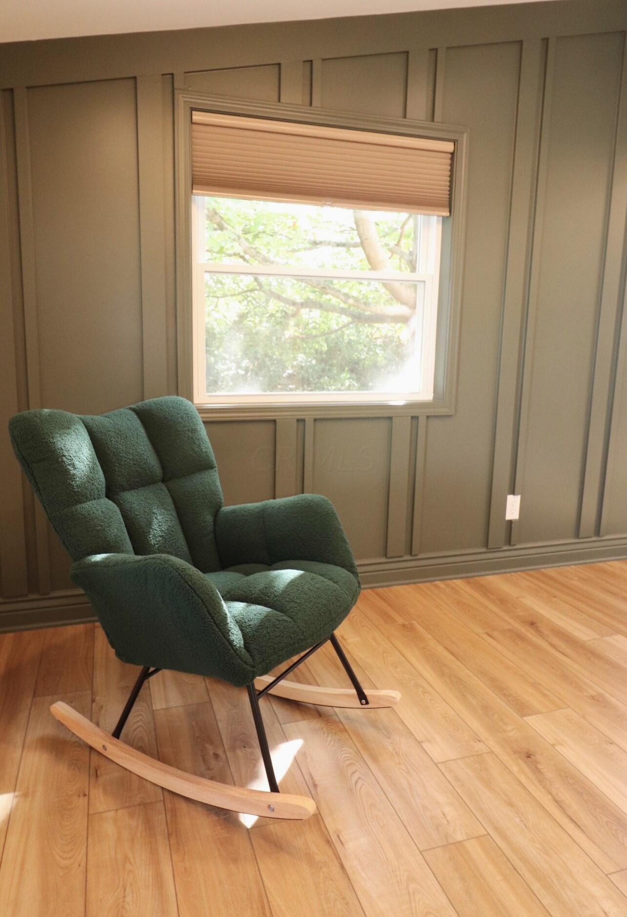 123 Old Mill Road Springfield, OH 45506 - Photo 23 of 76 A cozy corner for reading!