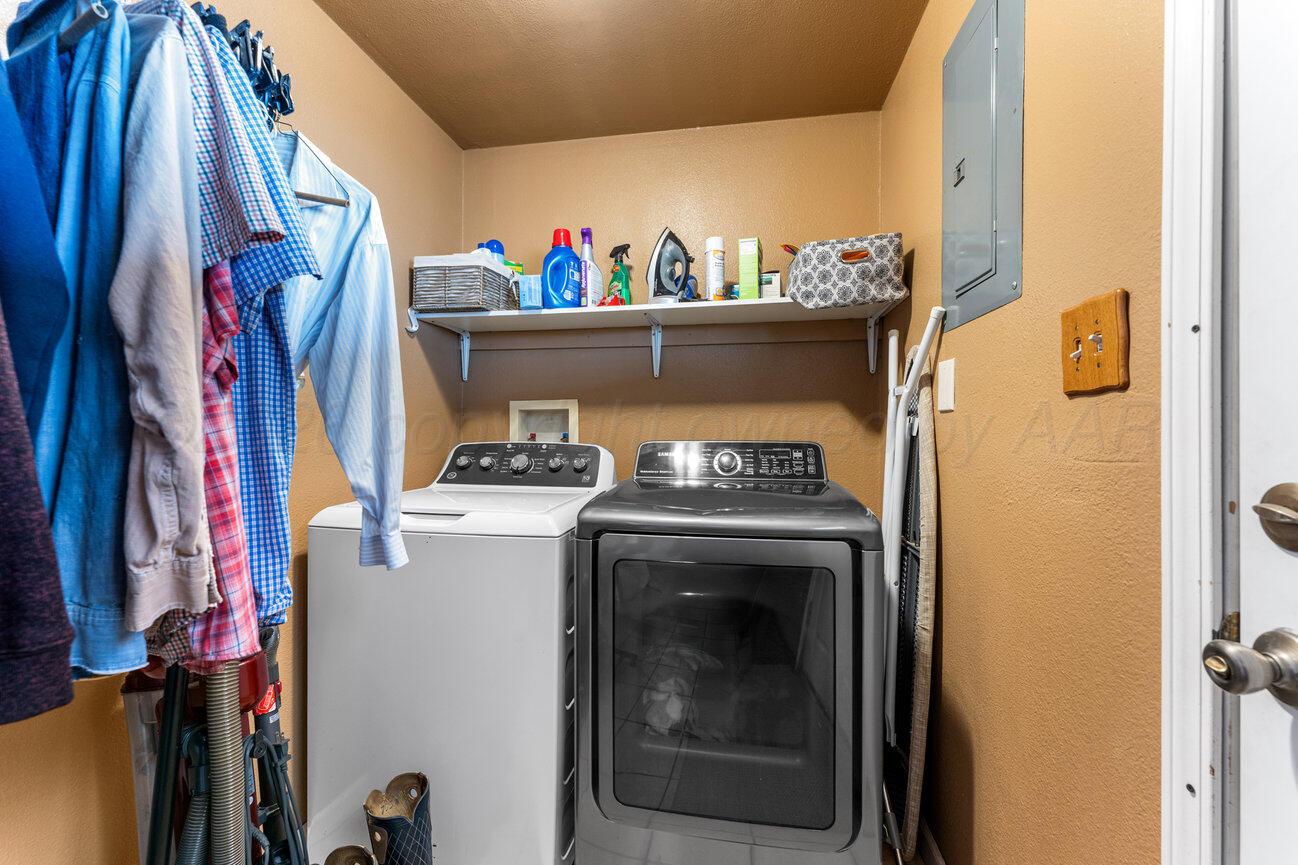14301 White Tail Avenue Amarillo, TX 79124 - Photo 22 of 67 Laundry