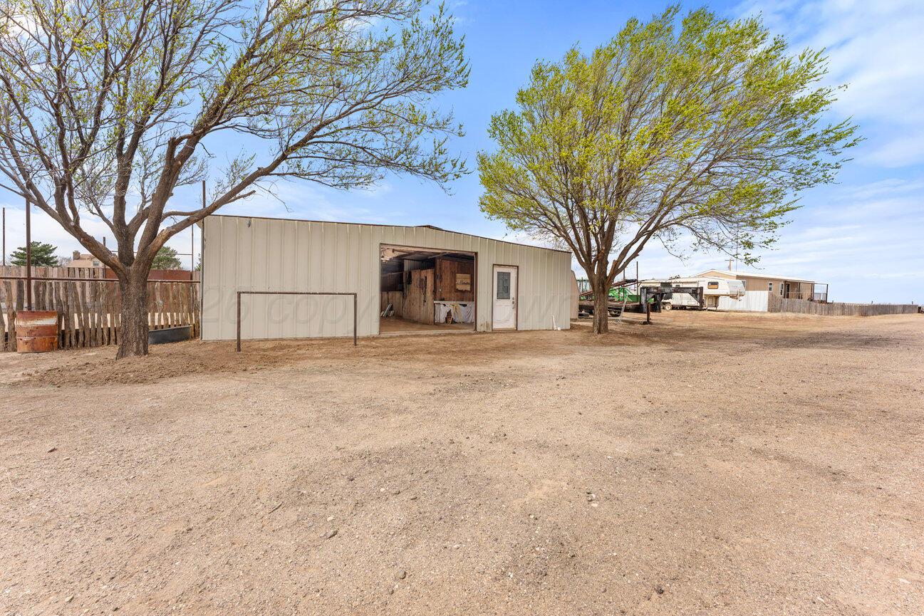 14301 White Tail Avenue Amarillo, TX 79124 - Photo 35 of 67 Horse Barn