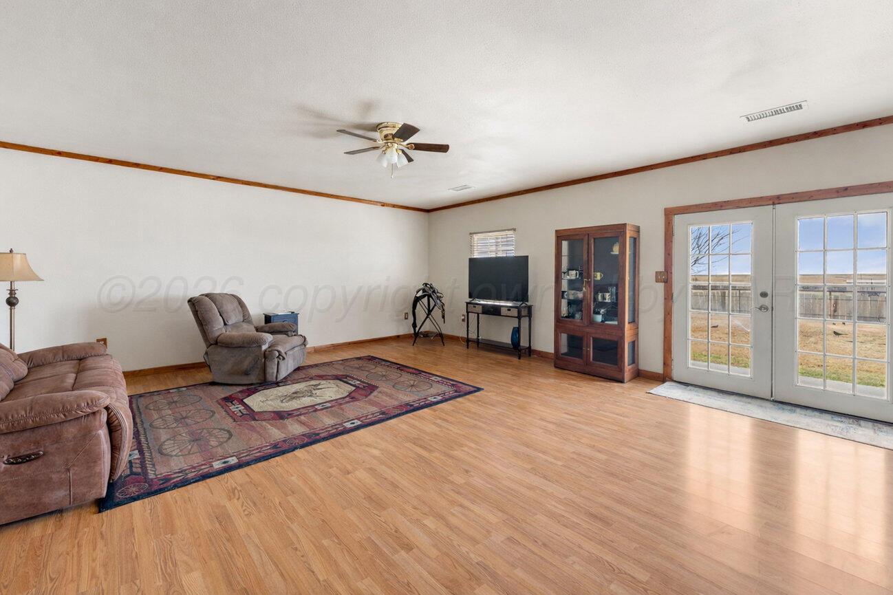 14301 White Tail Avenue Amarillo, TX 79124 - Photo 5 of 67 Living