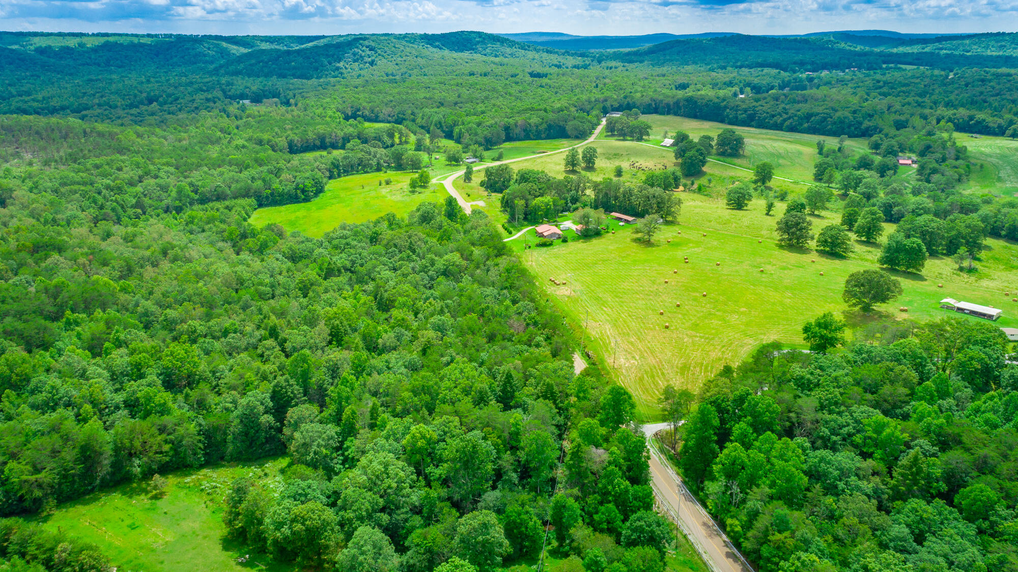 7782 Brockdell Road Pikeville, TN 37367 - Photo 32 of 65 7782 Brockdell Road Exterior HD-32