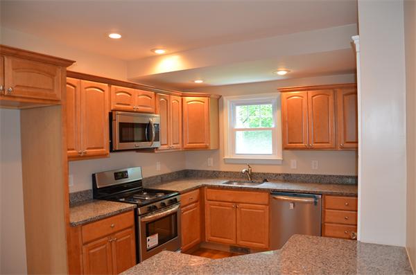 23 Hampshire Road Reading, MA 01867 - Photo 7 of 21 Gallery Image 7