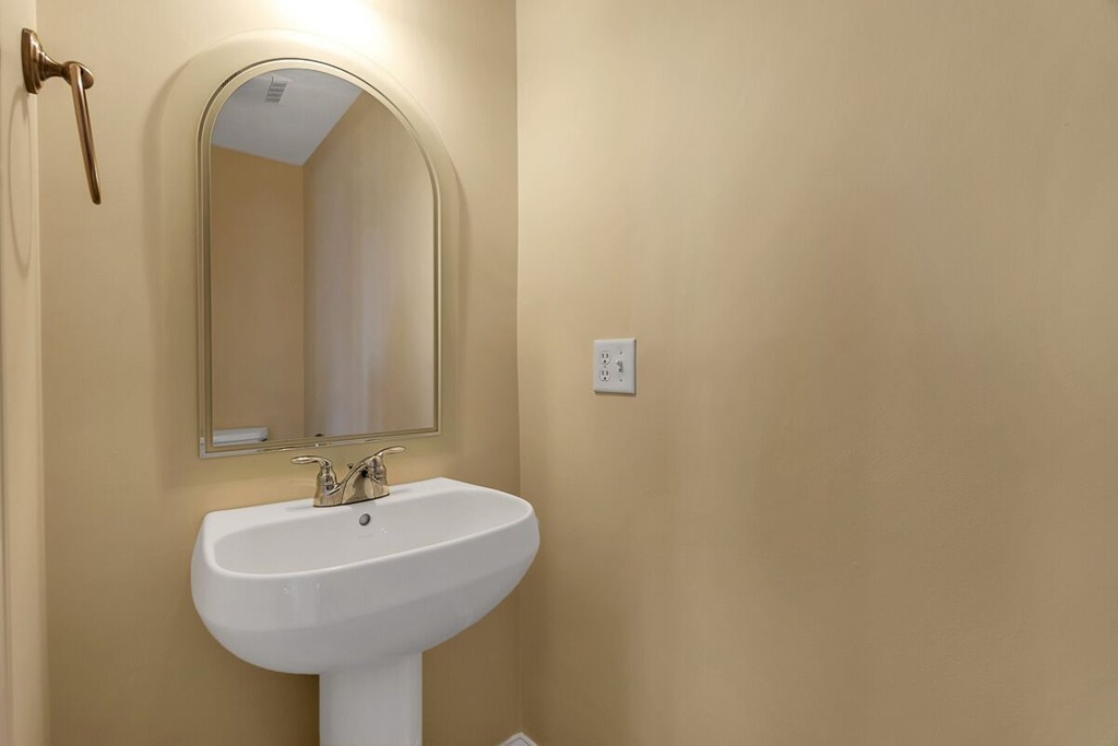 22 Ferry Road, Unit 22 Methuen, MA 01844 - Photo 18 of 39 Gallery Image 18