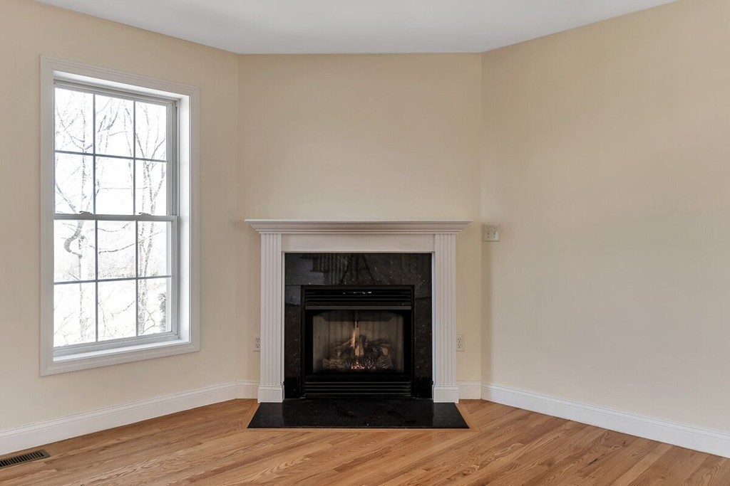 22 Ferry Road, Unit 22 Methuen, MA 01844 - Photo 8 of 39 Gallery Image 8