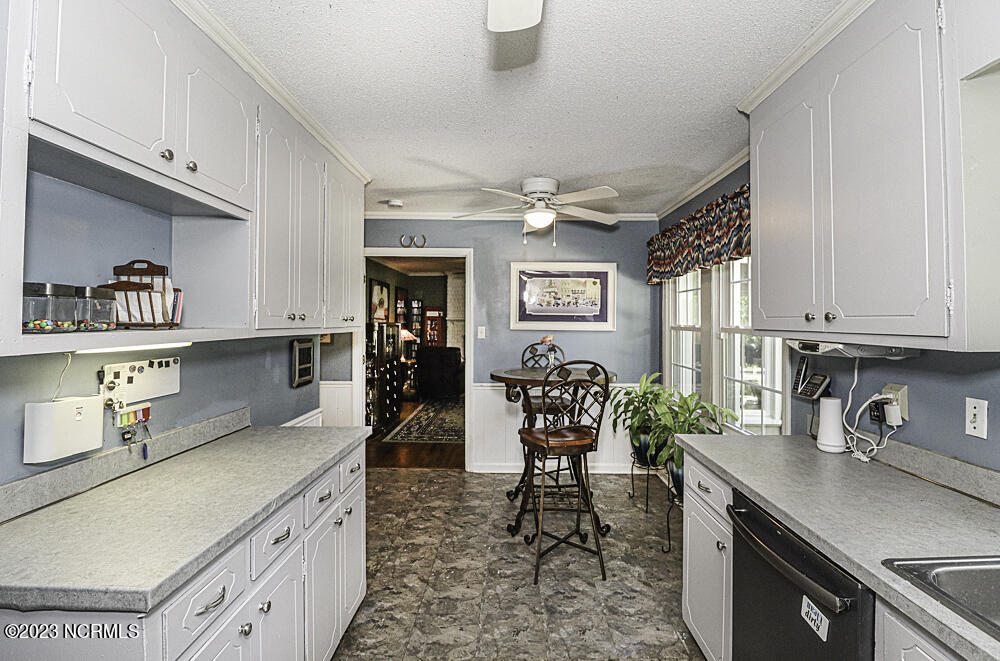 4705 Scollay Court Raleigh, NC 27609 - Photo 35 of 54 IMG_1975