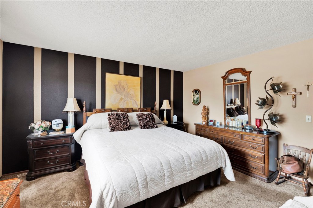 19031 Shoshonee Road Apple Valley, CA 92307 - Photo 30 of 43
