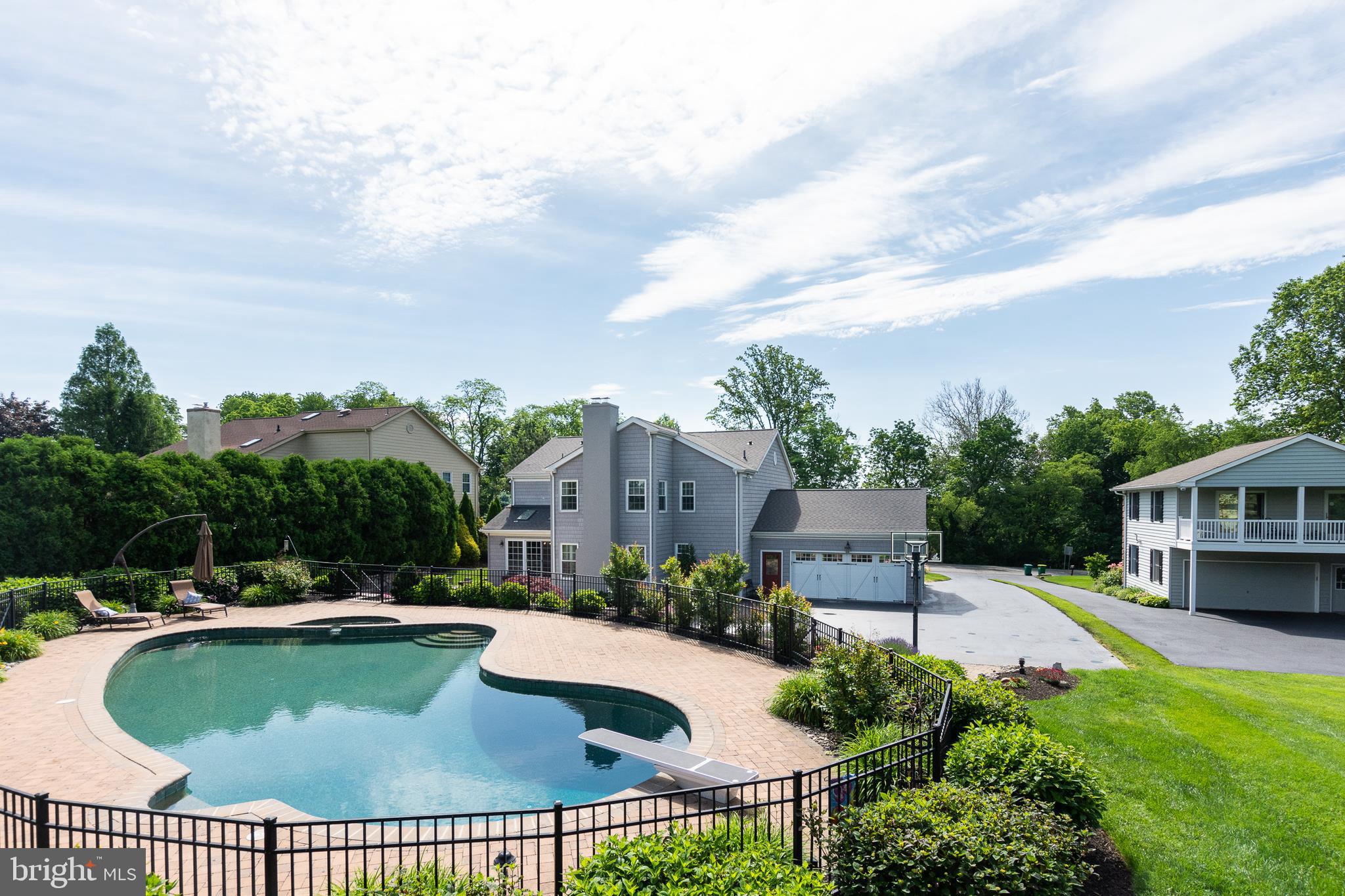 137 Augustine Cut Off Wilmington, DE 19806 - Photo 17 of 57