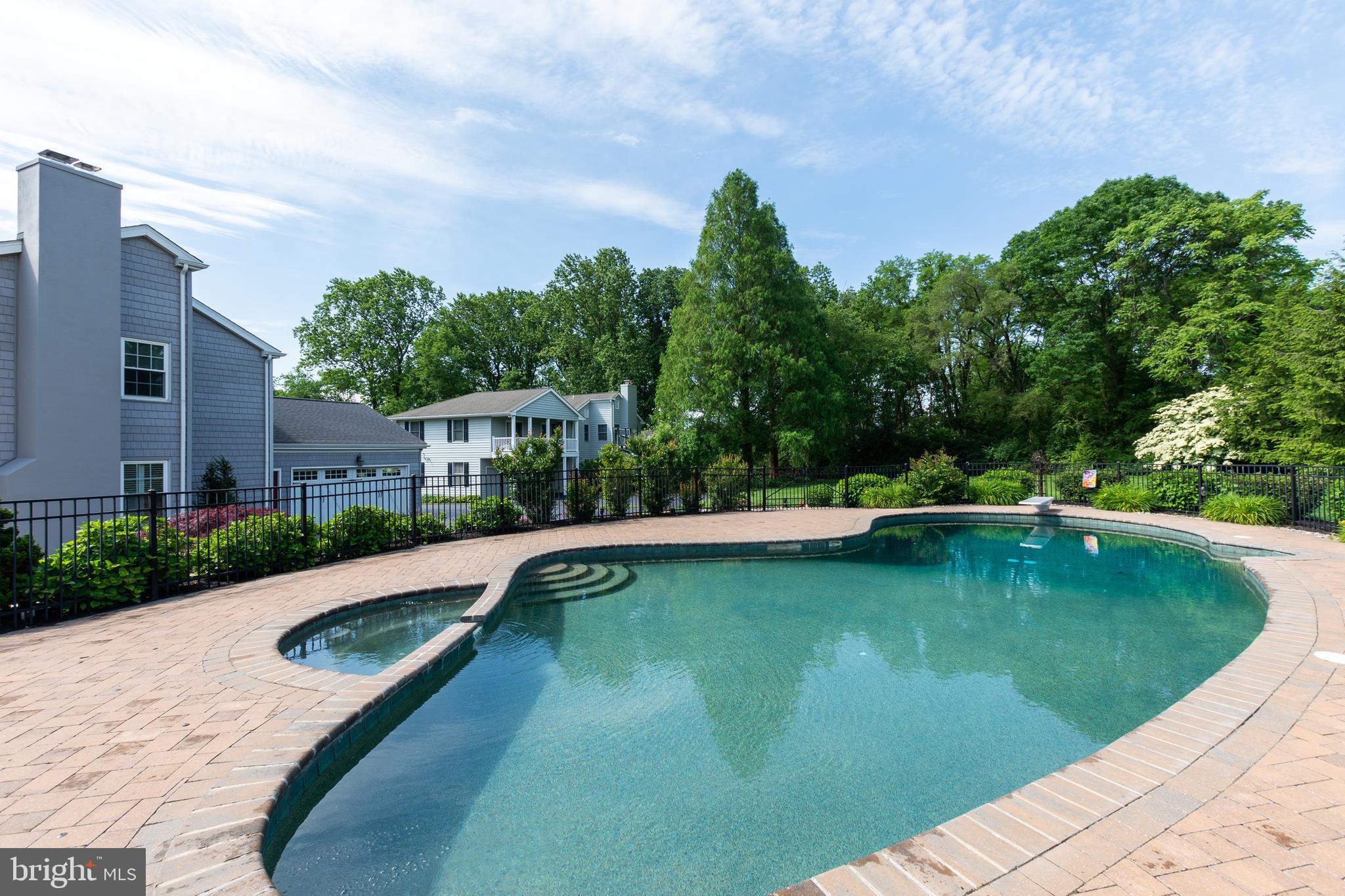 137 Augustine Cut Off Wilmington, DE 19806 - Photo 21 of 57