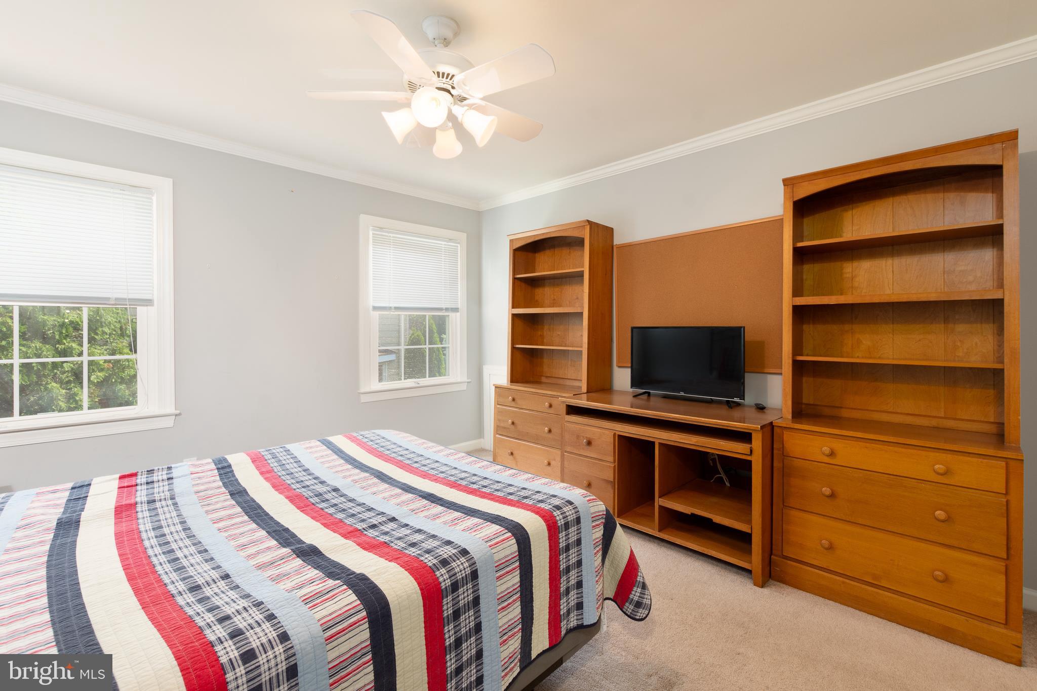 137 Augustine Cut Off Wilmington, DE 19806 - Photo 50 of 57