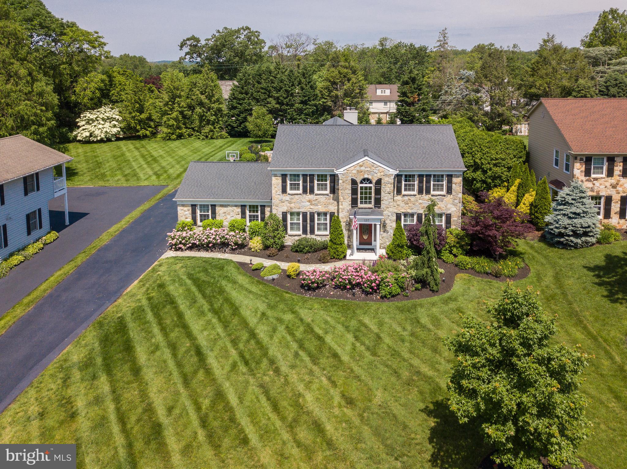 137 Augustine Cut Off Wilmington, DE 19806 - Photo 9 of 57