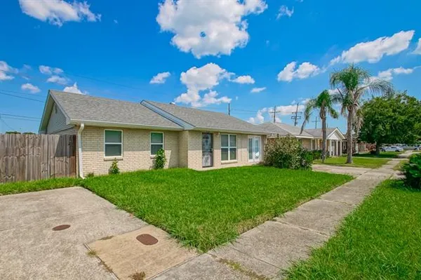 $188,900 | 3008 Mt Kennedy Drive, Marrero, LA 70072