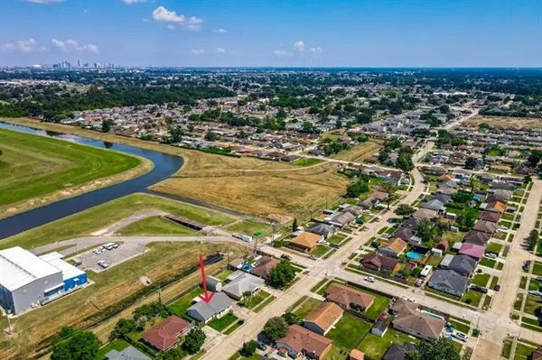 $188,900 | 3008 Mt Kennedy Drive, Marrero, LA 70072