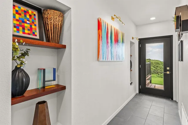 $1,345,000 | 916 Wooded Crest Drive, Woodway, TX 76712