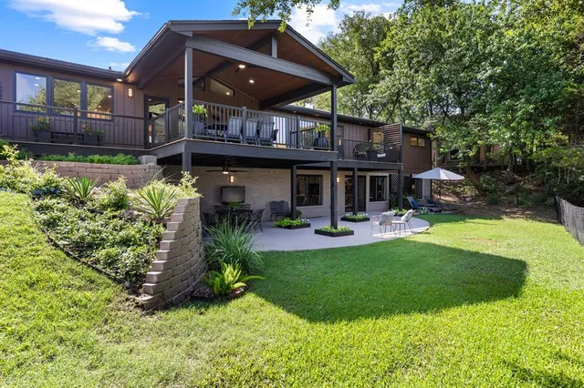 $1,345,000 | 916 Wooded Crest Drive, Woodway, TX 76712