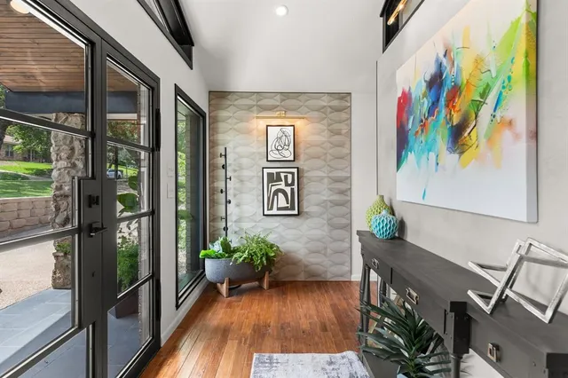 $1,345,000 | 916 Wooded Crest Drive, Woodway, TX 76712