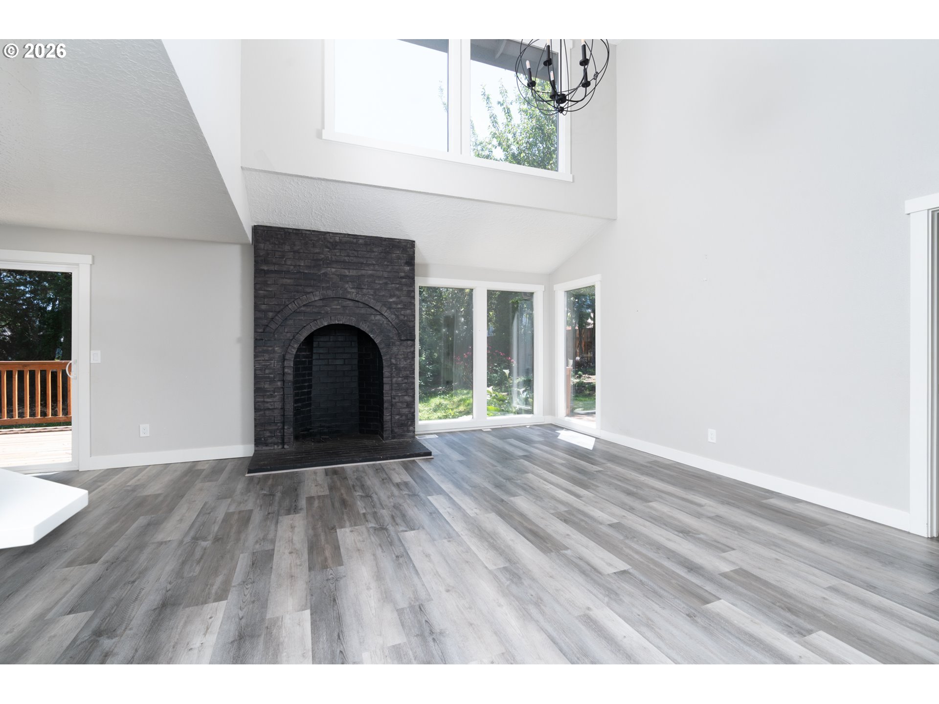4010 Southwest 13th Court Gresham, OR 97080 - Photo 5 of 33 Great Room