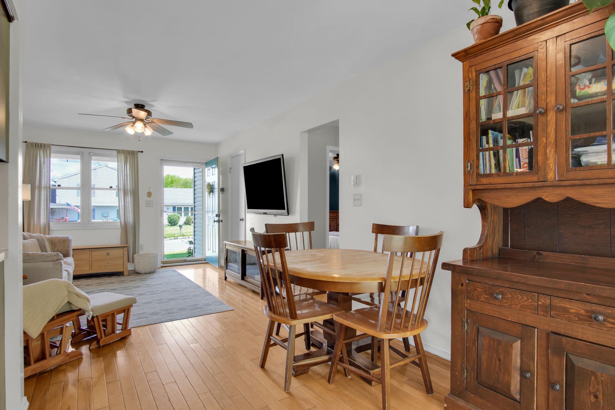12 Furman Road Dillsburg, PA 17019 - Photo 8 of 33 Bright and inviting living space.
