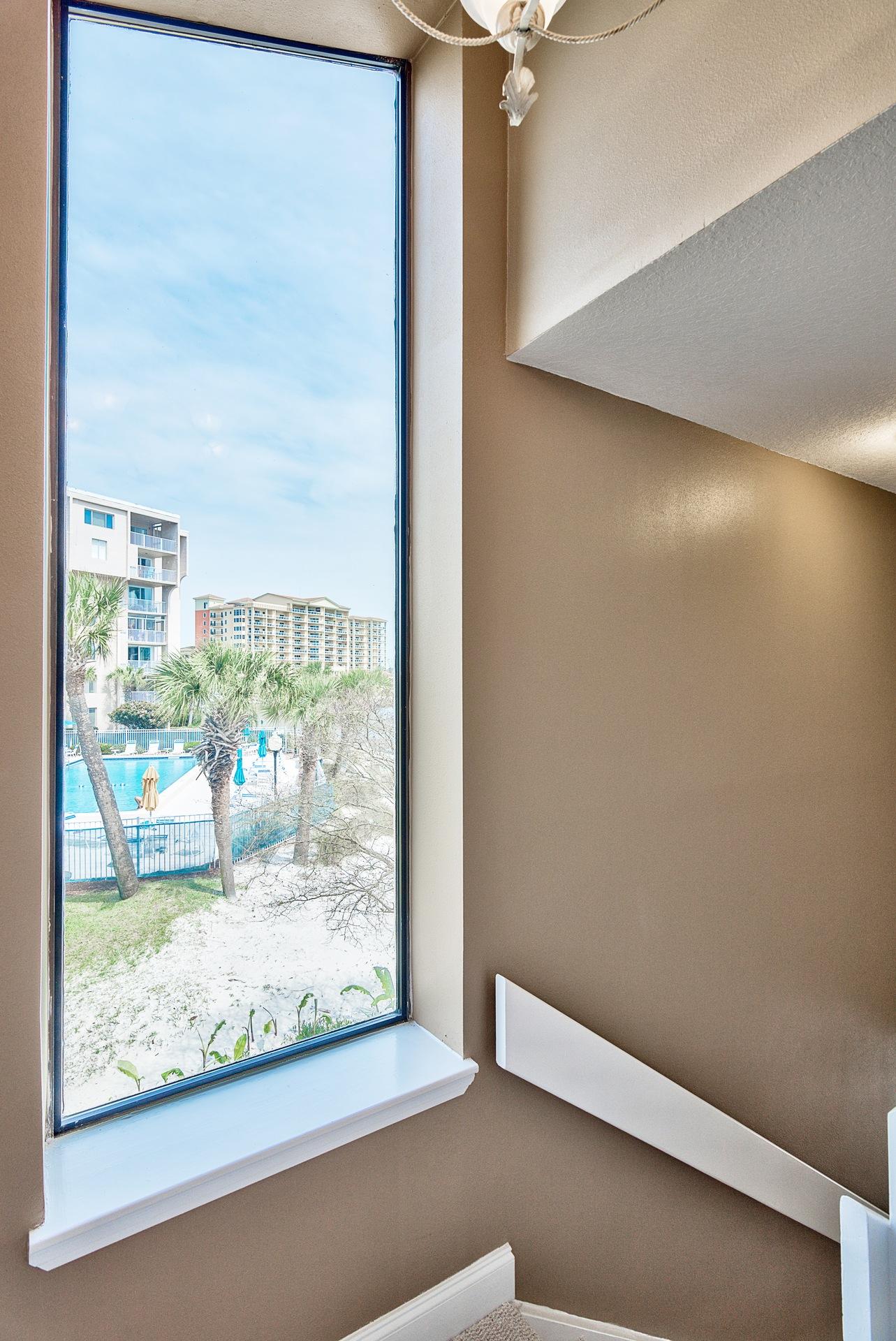 28 Moreno Point Road, Unit E Destin, FL 32541 - Photo 26 of 54 Lots of natural light from side windows