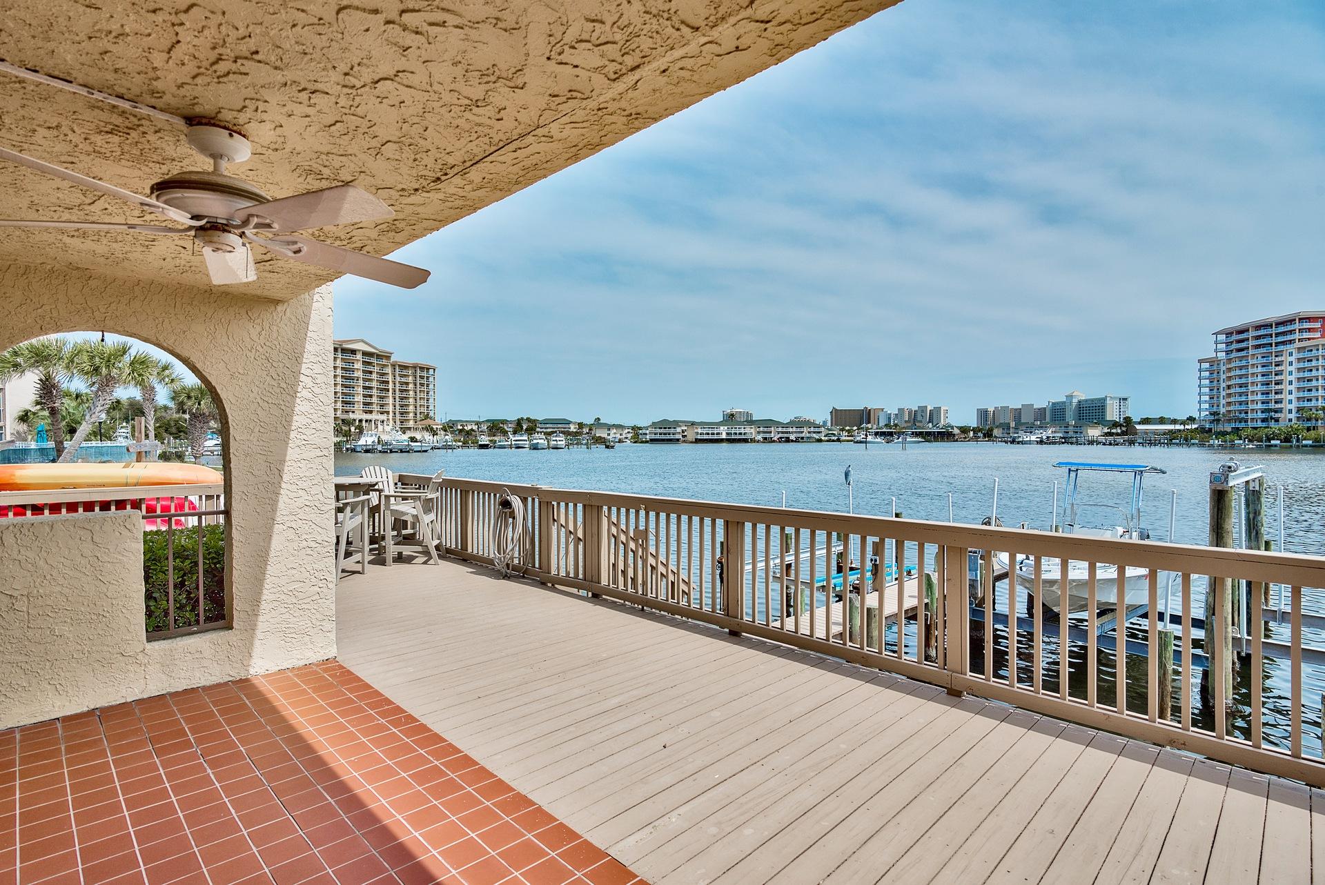 28 Moreno Point Road, Unit E Destin, FL 32541 - Photo 9 of 54 Patio and deck