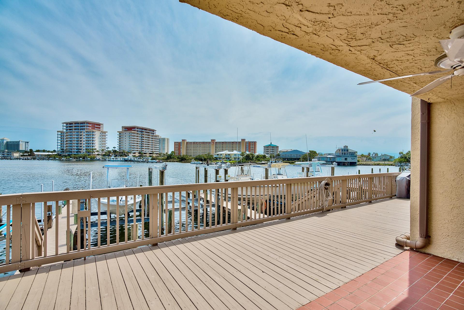 28 Moreno Point Road, Unit E Destin, FL 32541 - Photo 10 of 54 Patio and deck