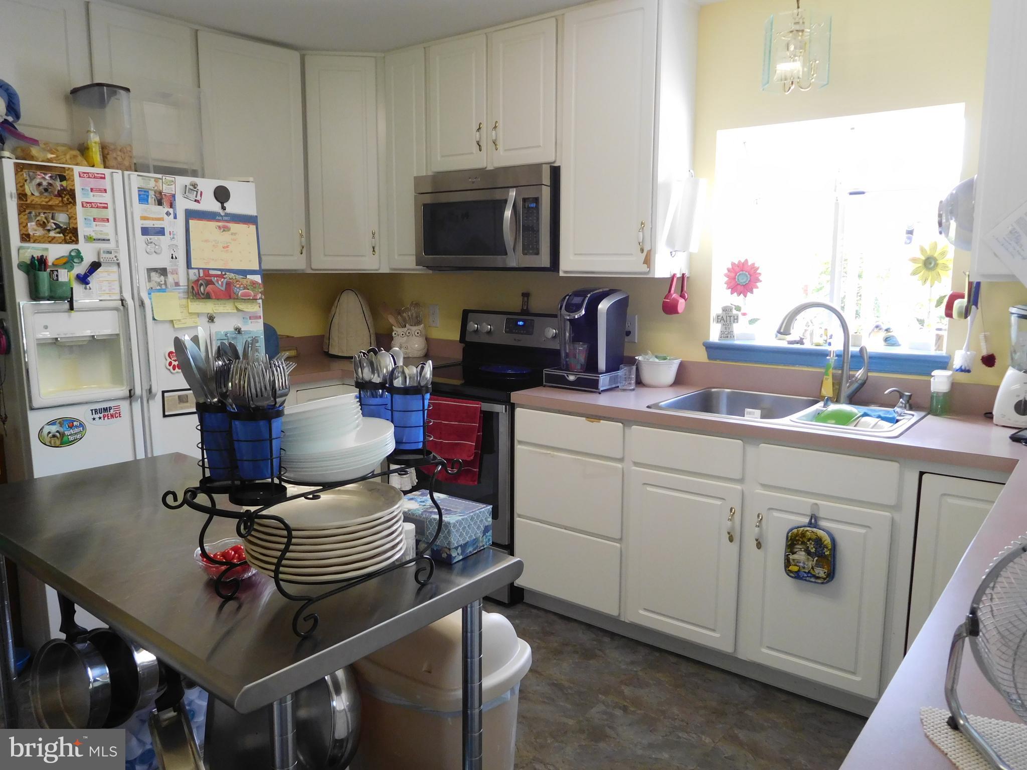 15023 Cherry Lane Ridgely, MD 21660 - Photo 5 of 30 Lots of counter and cabinet space