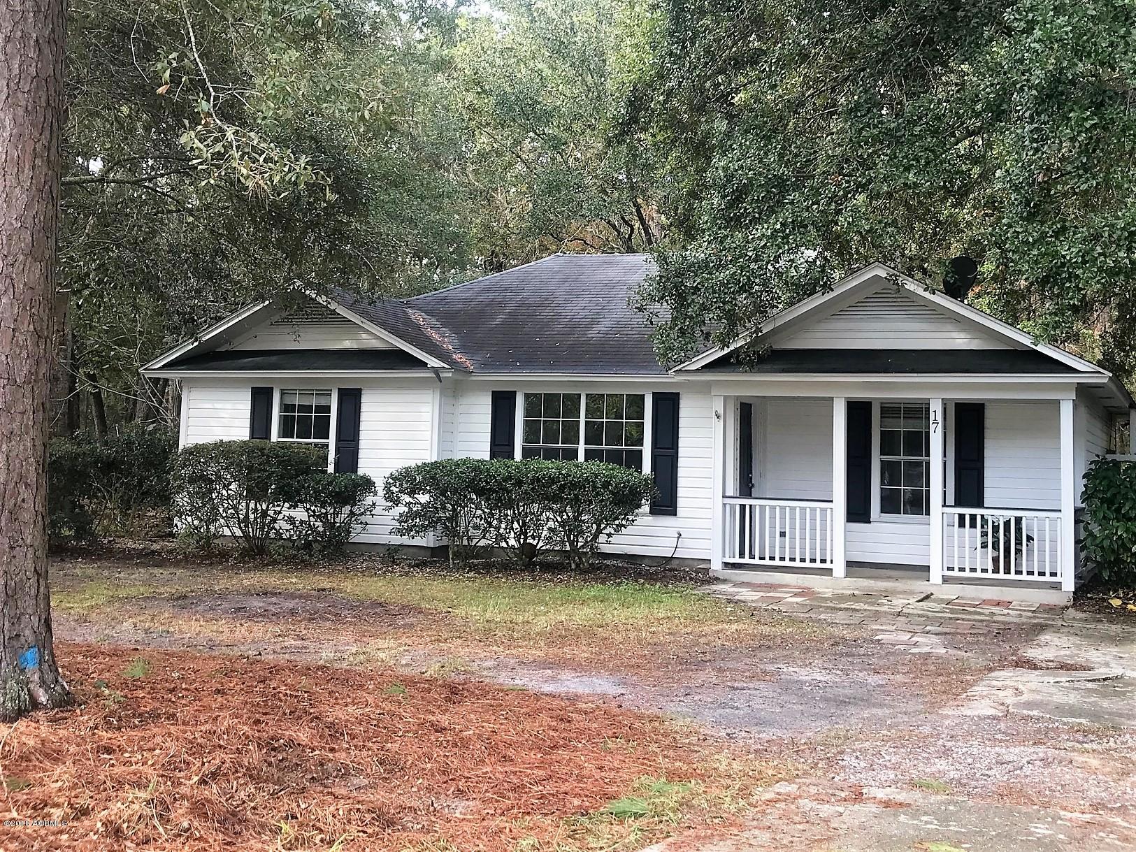 17 Robin Way Beaufort, SC 29907 - Photo 3 of 23 IMG_3665