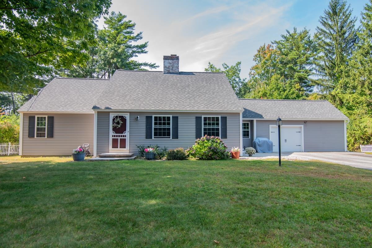 4 Memory Lane Hooksett, NH 03106 - Photo 28 of 37