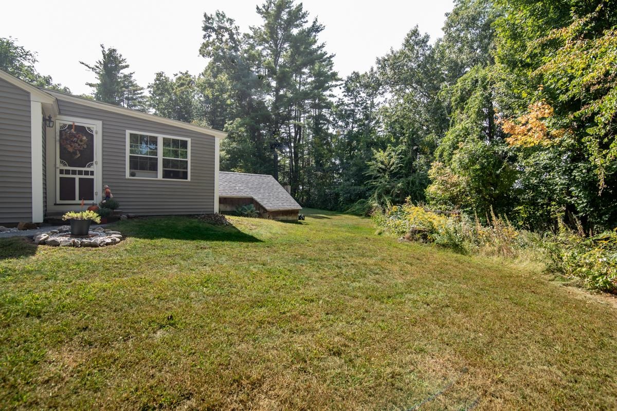 4 Memory Lane Hooksett, NH 03106 - Photo 29 of 37