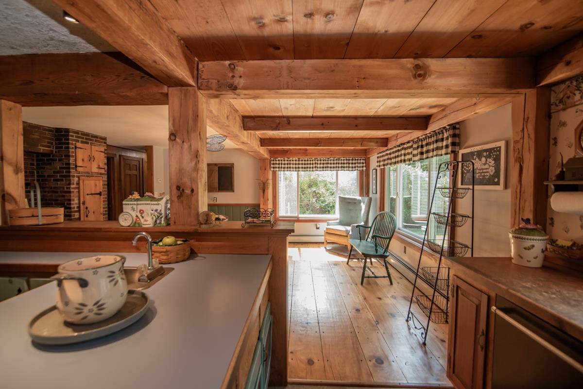 4 Memory Lane Hooksett, NH 03106 - Photo 33 of 37