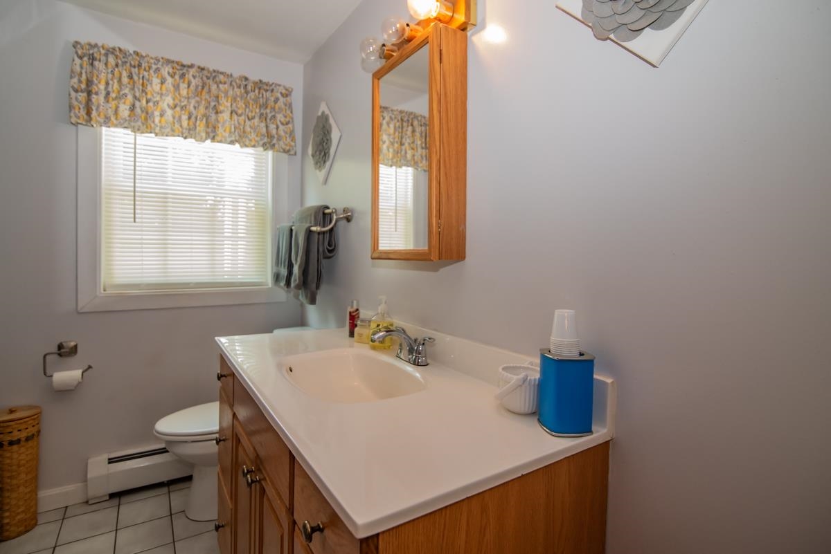 4 Memory Lane Hooksett, NH 03106 - Photo 8 of 37