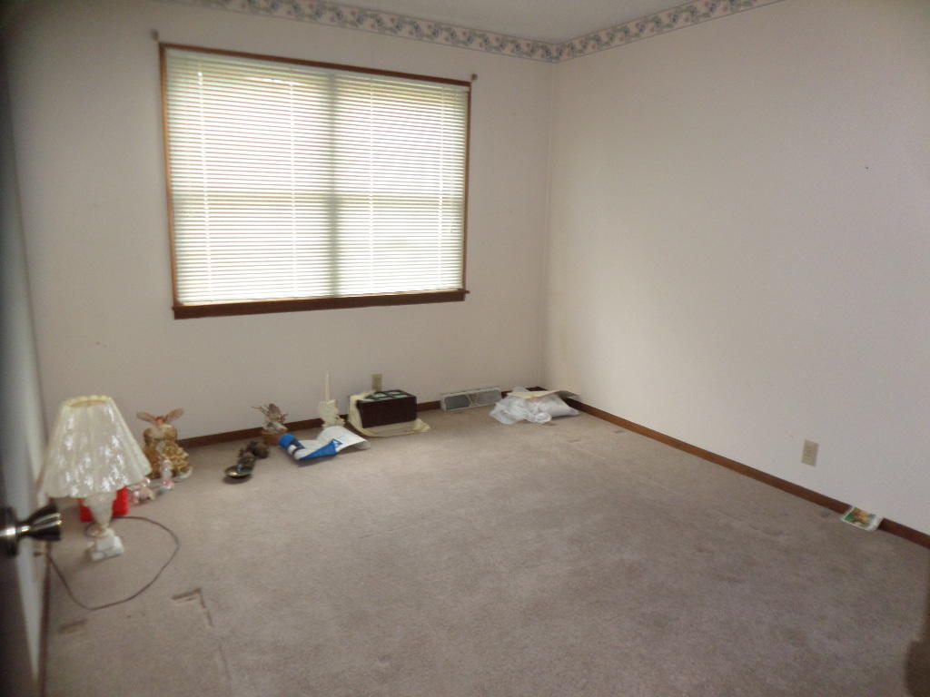 111 Albright Road Oak Ridge, TN 37830 - Photo 18 of 29 Bedroom 3
