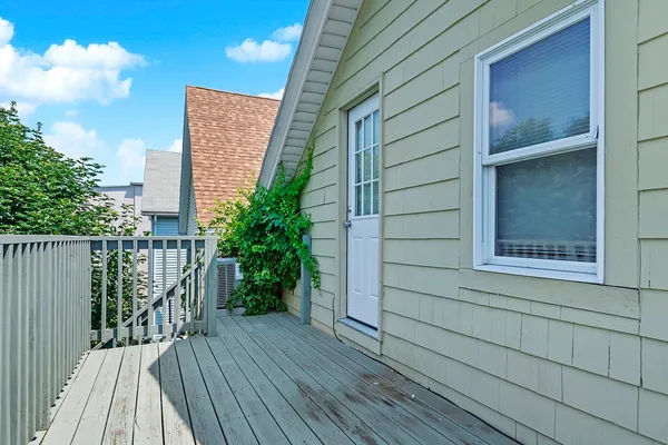 $4,000 | 27 Shannon Street, Unit 2L, Boston, MA 02135