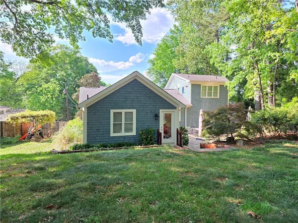 $3,400 | 2076 Anderson Drive Southeast, Smyrna, GA 30080