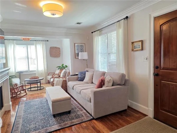 $3,400 | 2076 Anderson Drive Southeast, Smyrna, GA 30080