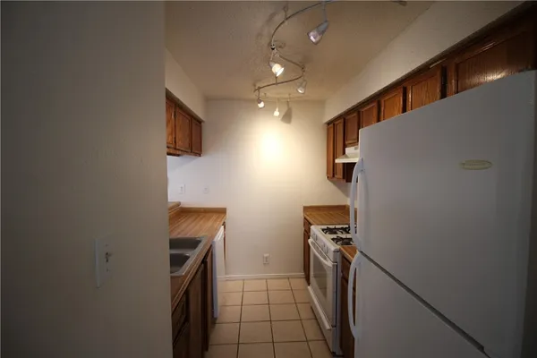 $1,550 | 1002 King Albert Street, Unit B, Austin, TX 78745