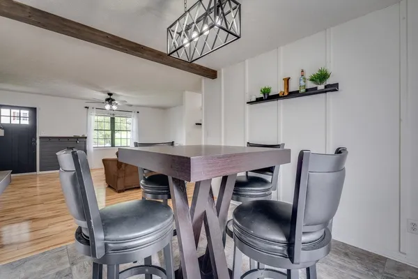 $319,900 | 51 Falcon Lane, Weyers Cave, VA 24486