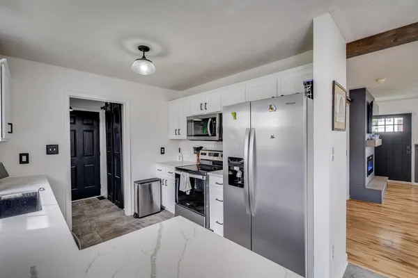 $319,900 | 51 Falcon Lane, Weyers Cave, VA 24486