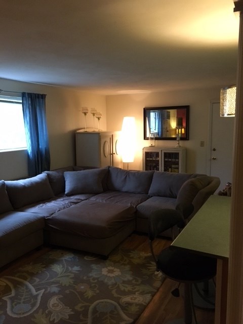 111 English Village Road, Unit 104 Manchester, NH 03102 - Photo 7 of 17