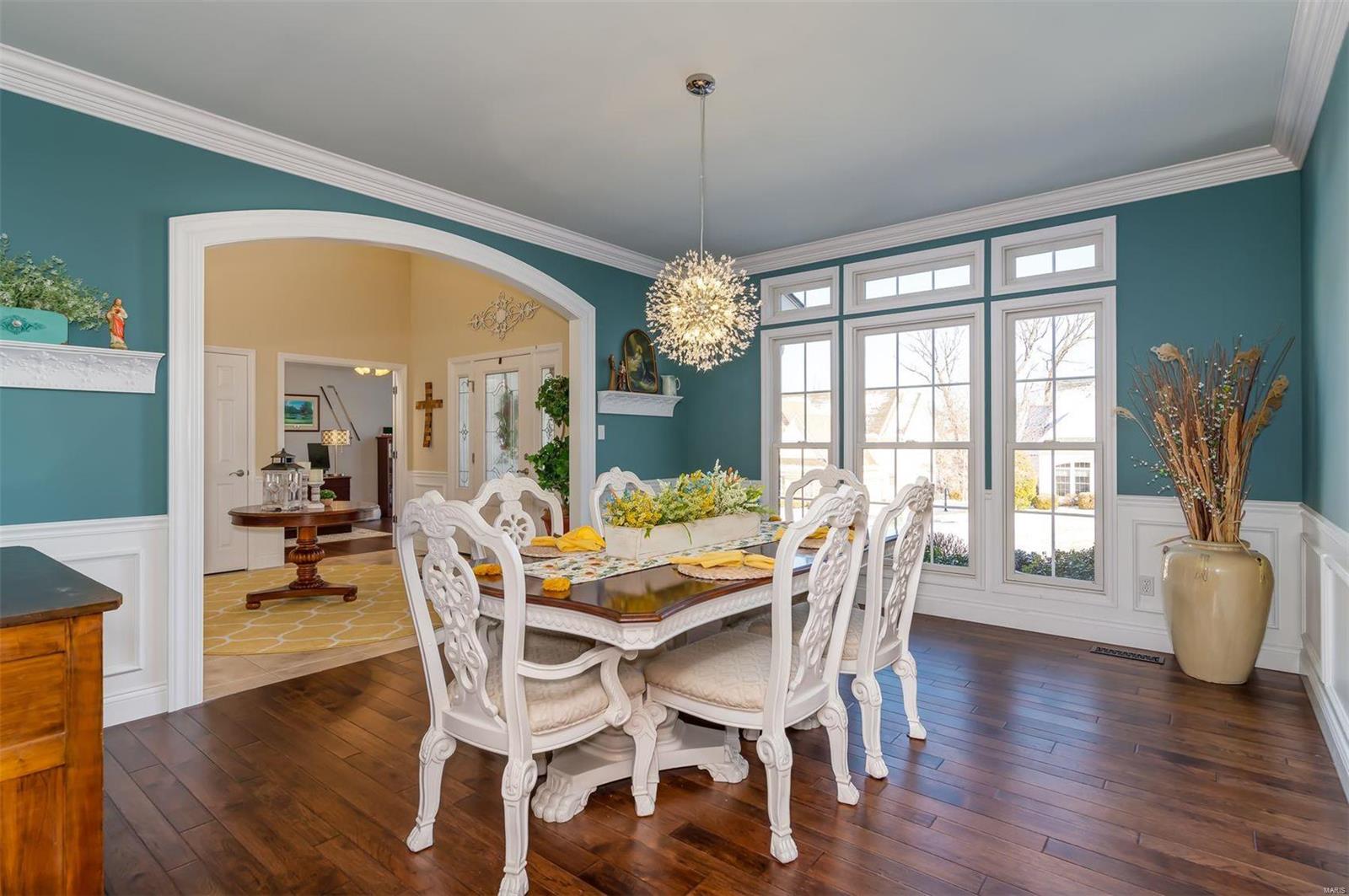 2347 Spring Mill Estates Drive St. Charles, MO 63303 - Photo 3 of 34