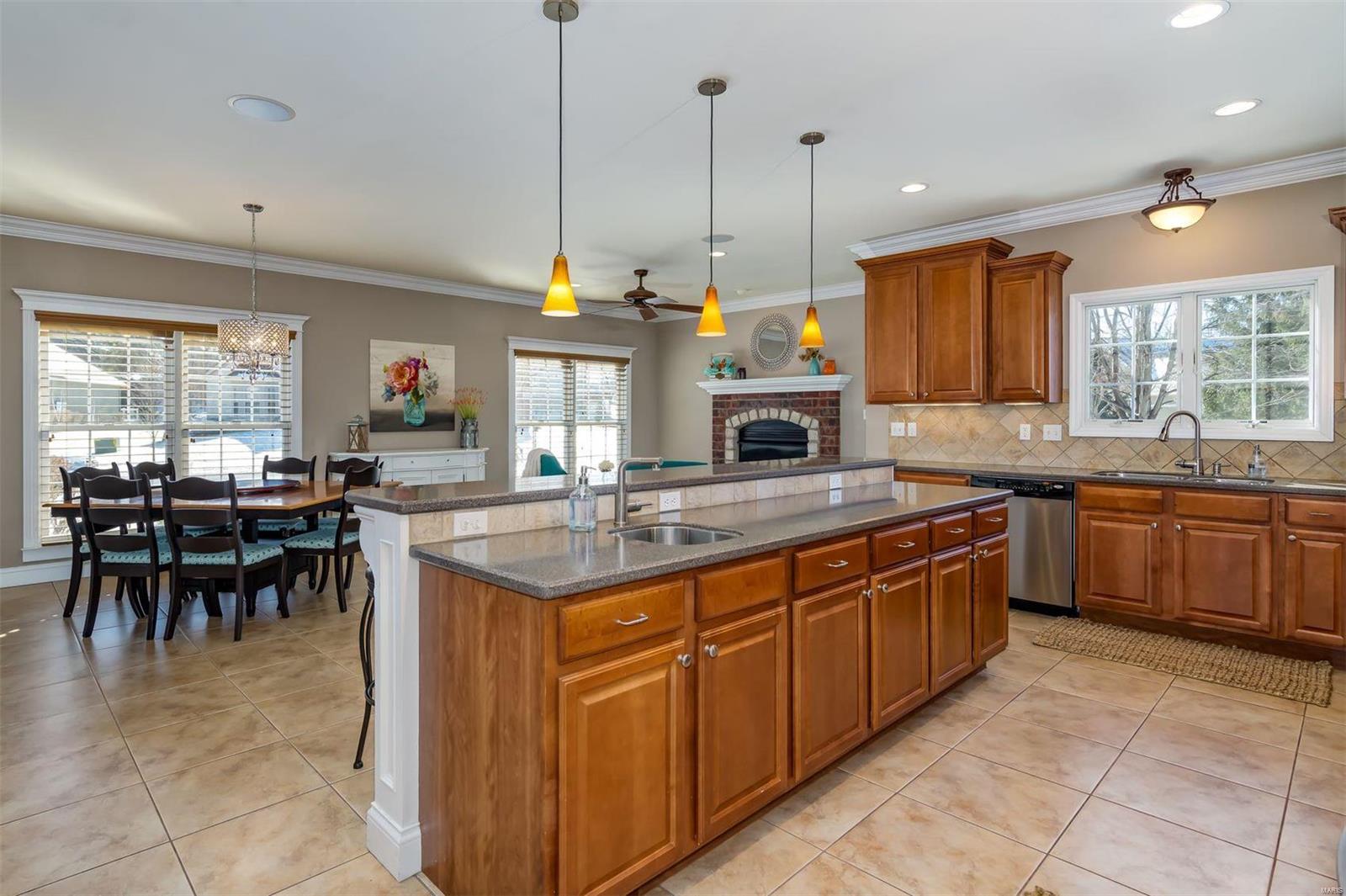 2347 Spring Mill Estates Drive St. Charles, MO 63303 - Photo 6 of 34