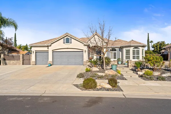 $815,000 | 2735 Prescott Avenue, Clovis, CA 93619