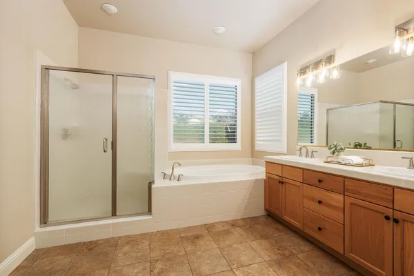 $815,000 | 2735 Prescott Avenue, Clovis, CA 93619
