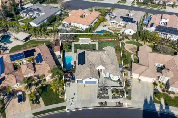 $815,000 | 2735 Prescott Avenue, Clovis, CA 93619